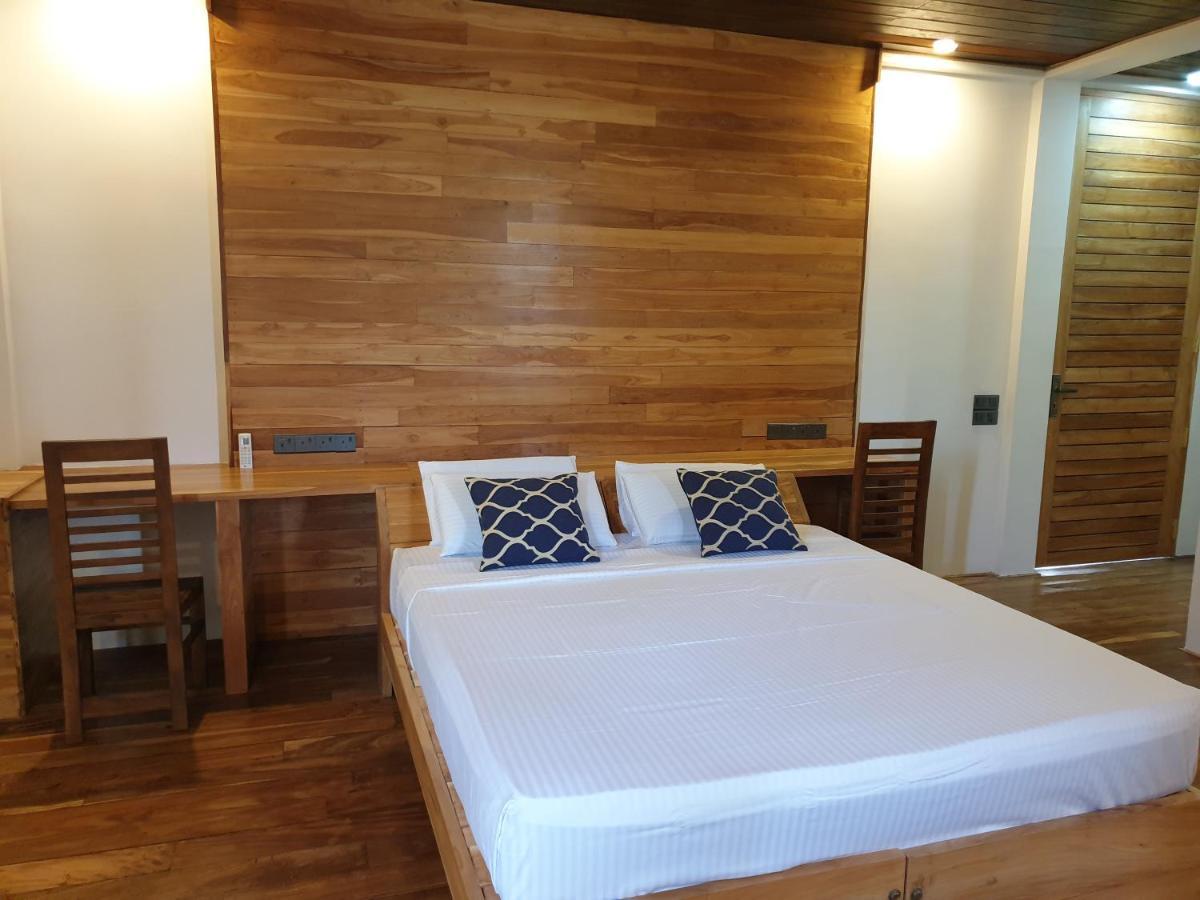 Giri Villa Tangalle Esterno foto
