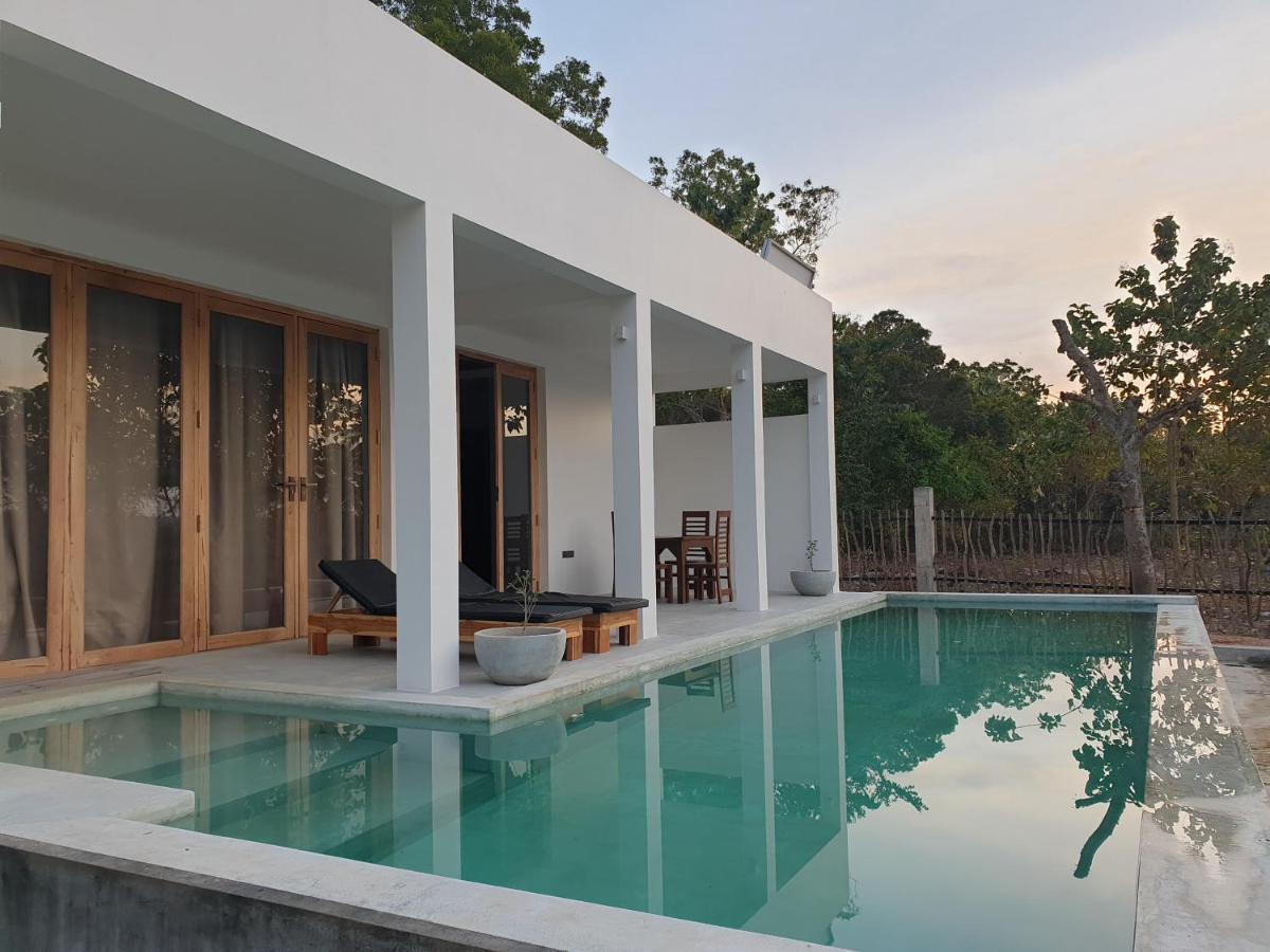 Giri Villa Tangalle Esterno foto