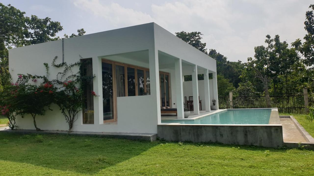 Giri Villa Tangalle Esterno foto