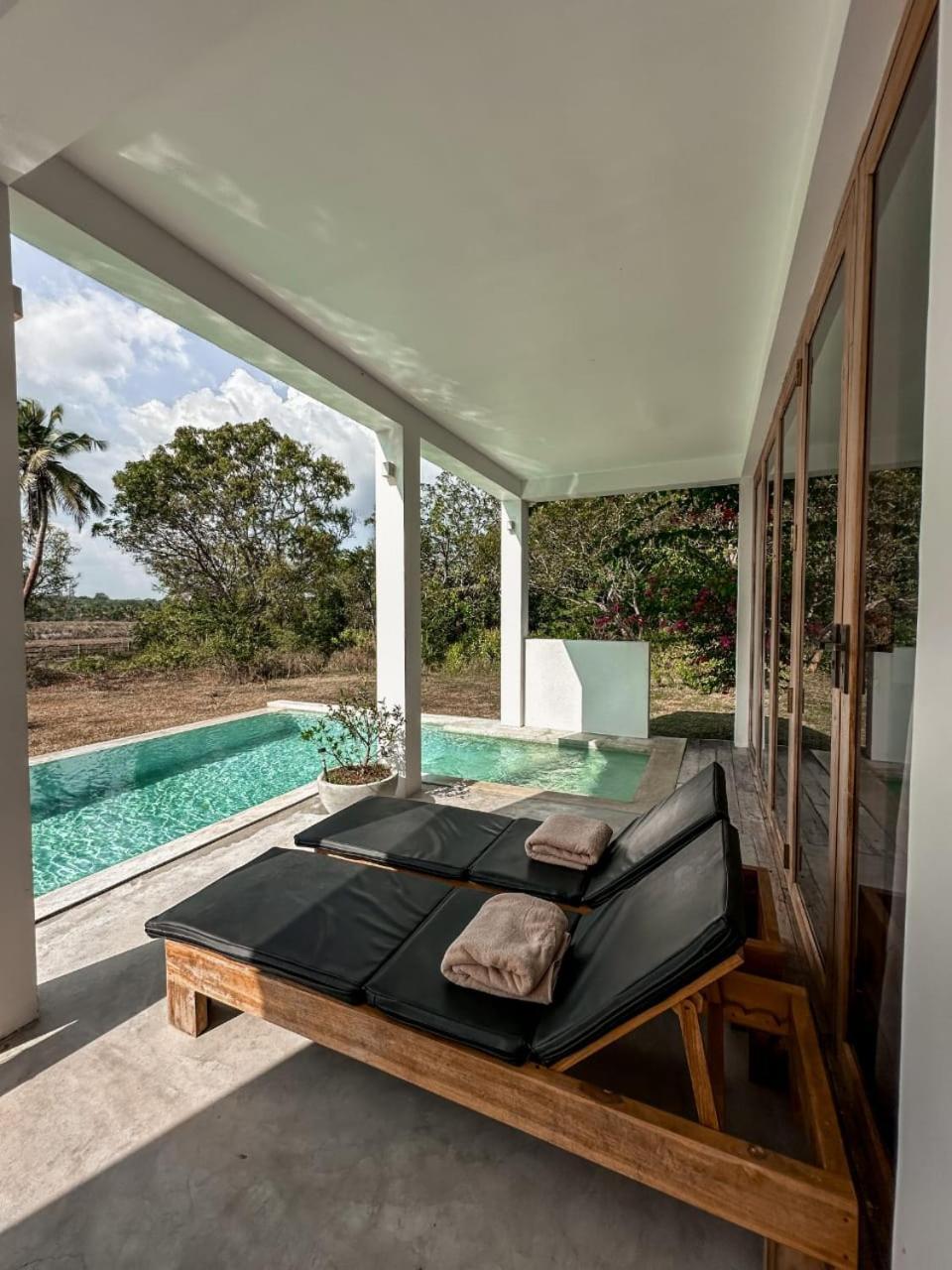 Giri Villa Tangalle Esterno foto