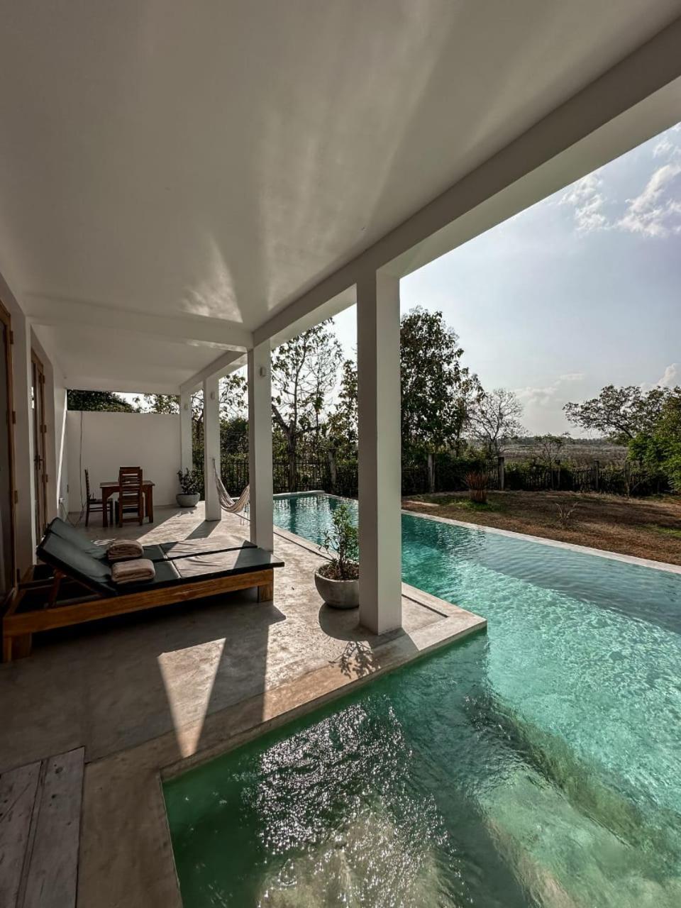 Giri Villa Tangalle Esterno foto